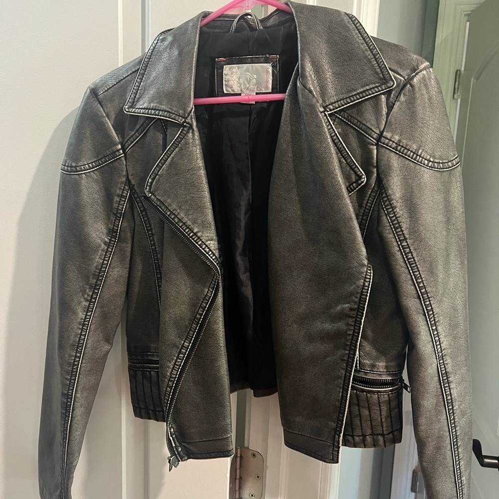 Women’s grey beige greige faux leather moto jacket size medium bomber coat